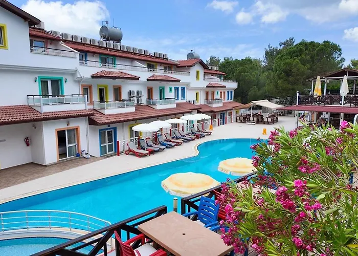 Konfor Hotel *