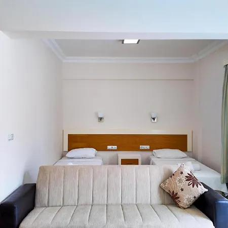 Konfor Отель Фетхие